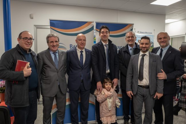 inaugurazione_banca_provincia_macerata-16-650x433
