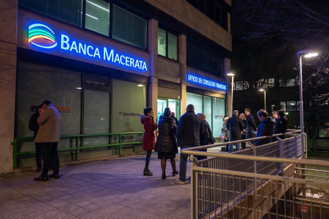 inaugurazione_banca_provincia_macerata-7-650x433
