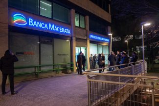 inaugurazione_banca_provincia_macerata-8-325x217