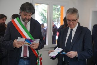 Il-sindaco-Ceregioli-e-il-presidente-della-Regione-Ceriscioli-allinterno