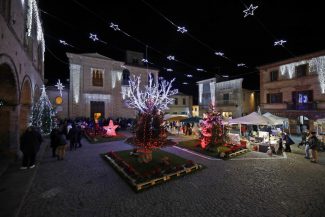 natale-montecassiano-3-325x217