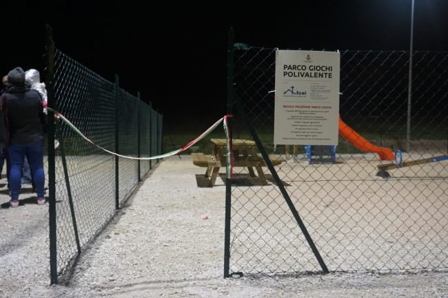 parco-giochi-area-container-tolentino-6-650x433