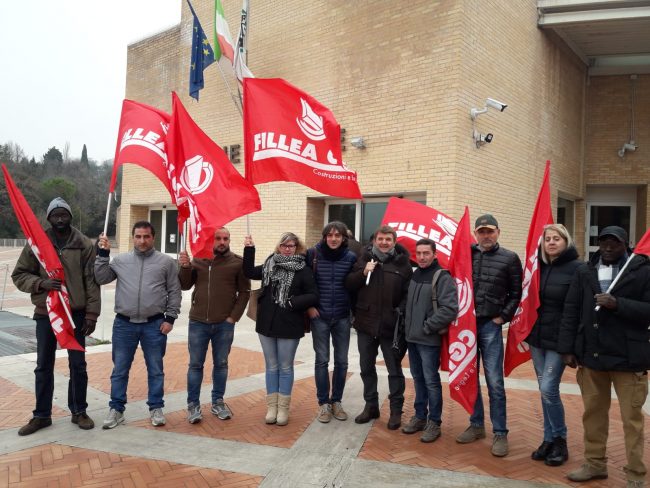 protesta-dignani1-650x488