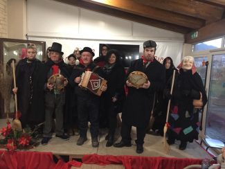 BEFANA-2019-CASA-DI-RIPOSO-PHOTO-2019-01-06-19-48-36-325x244