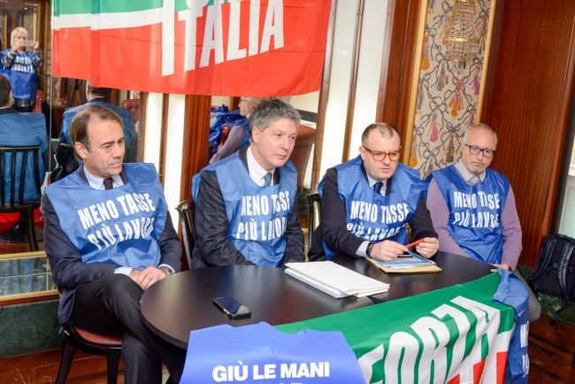 FI_GiletBlu_FF-3-650x434