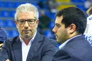 Il-coach-Gianni-Rosichini-e-il-secondo-allenatore-Michele-Massera-Scatto-di-Fabiano-Rossi