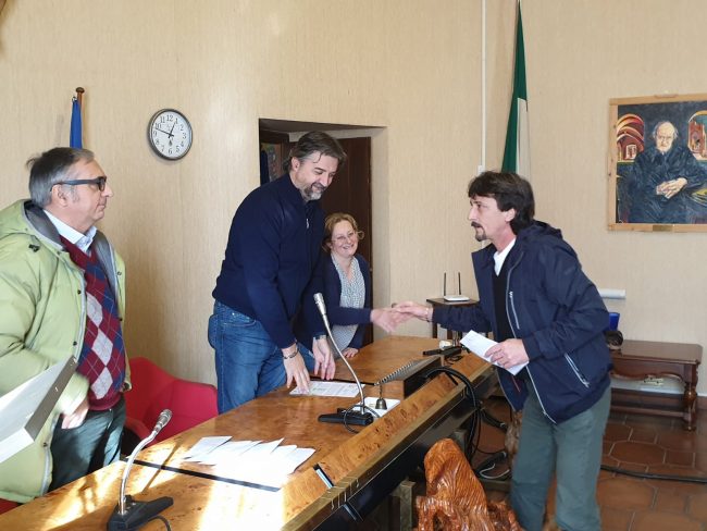 consegna-chiavi-appartamenti-erap-sarnano-10-650x488