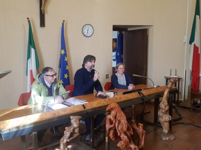 consegna-chiavi-appartamenti-erap-sarnano-12-650x486