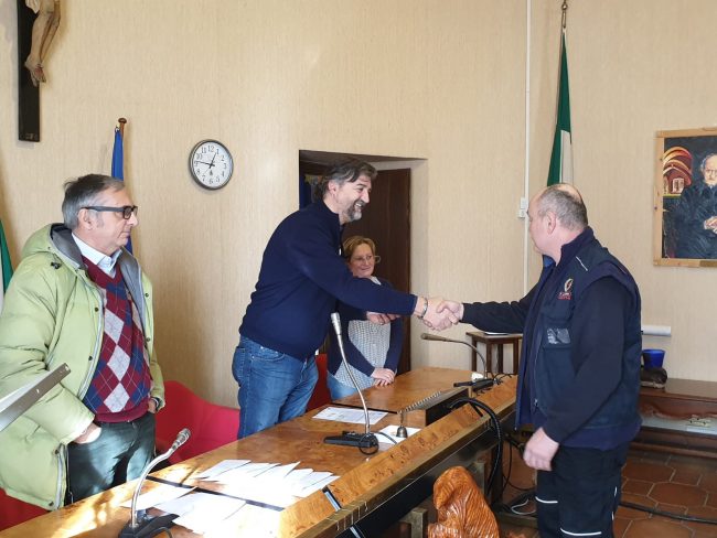 consegna-chiavi-appartamenti-erap-sarnano-16-650x488