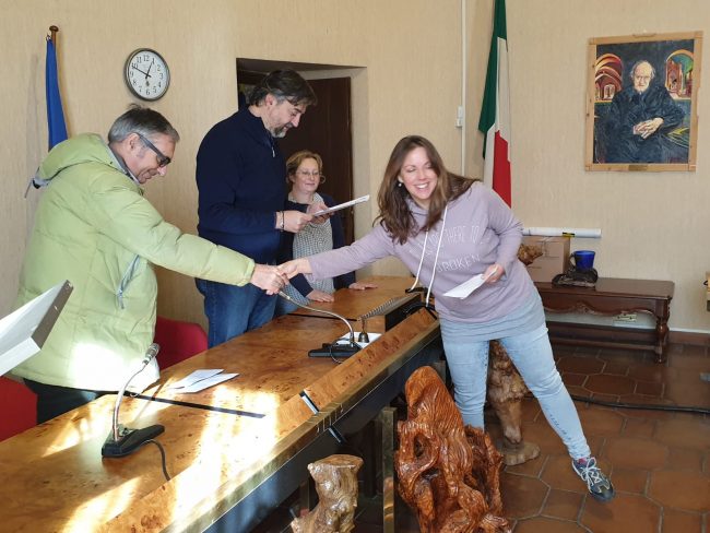 consegna-chiavi-appartamenti-erap-sarnano-5-650x488