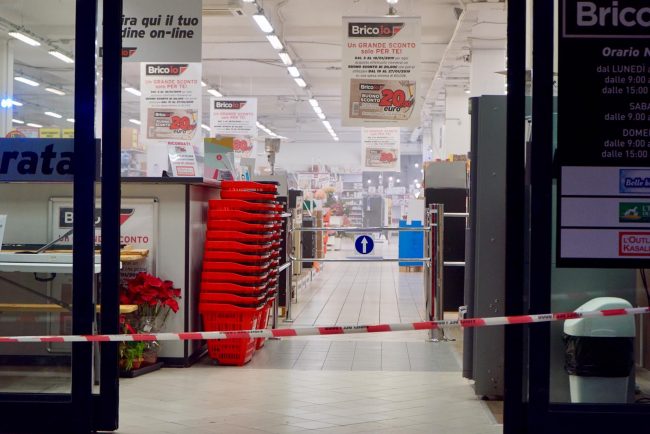 incendio-brico-io-civitanova-3-650x434