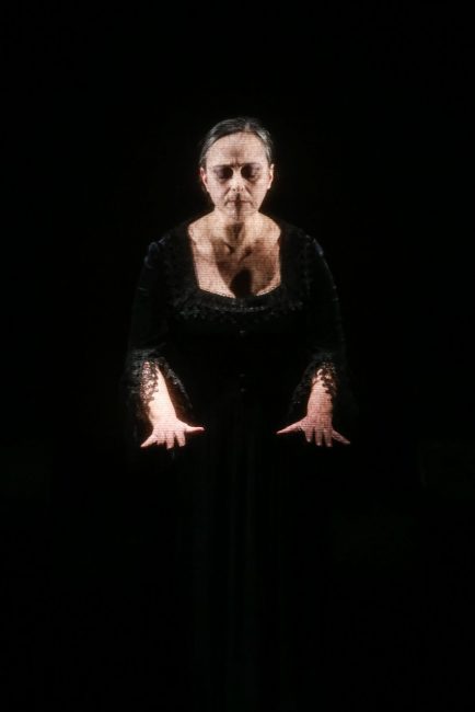 macbeth-2-434x650