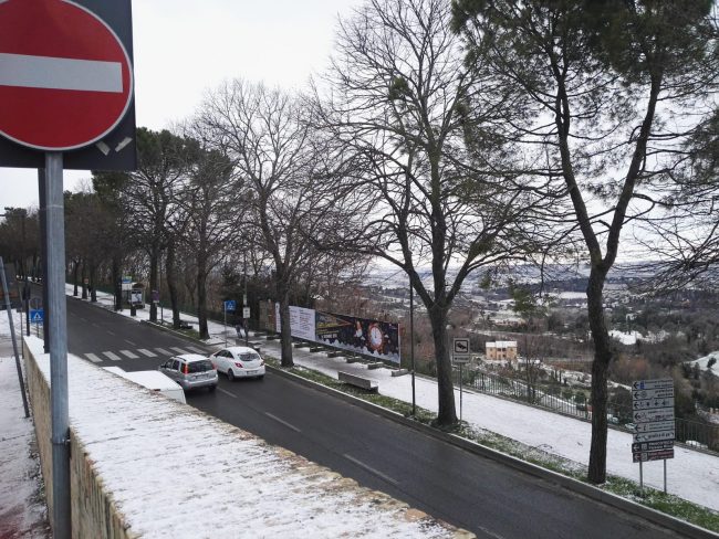 macerata-neve-4-gennaio-3-650x488