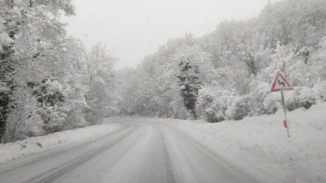 neve-11-gennaio-camerino-sfercia-2-650x366