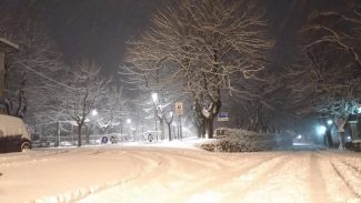 neve-11-gennaio-cingoli-viali-valentini-foto-di-andrea-contoni-325x183