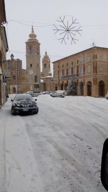 san-ginesio-neve-4-gennaio3-365x650