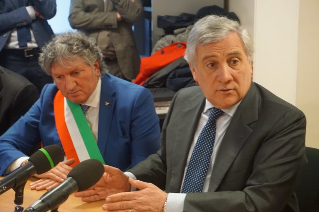 Il-sindaco-Pezzanesi-e-il-presidente-Tajani