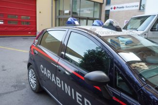 auto-carabinieri-pronto-soccorso-ospedale-civitanova-FDM