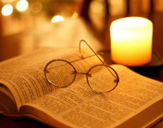 bibbia_occhiali