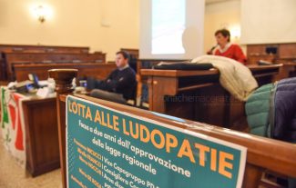 pd-convegno-ludopatia-civitanova-FDM-11-325x207