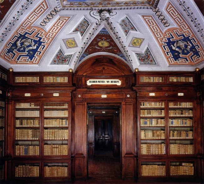 biblioteca-comunale-mozzi-borgetti_68769-650x586