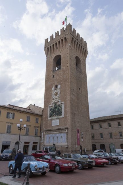 eva-al-volante-recanati-2-433x650