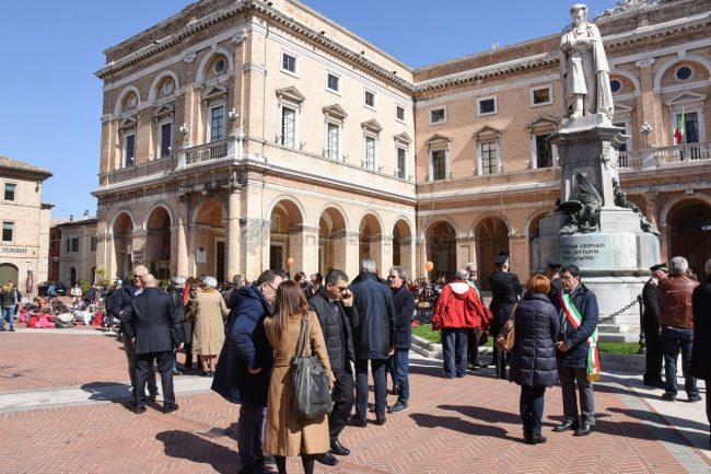 ministro-bussetti-recanati-FDM-1-650x433