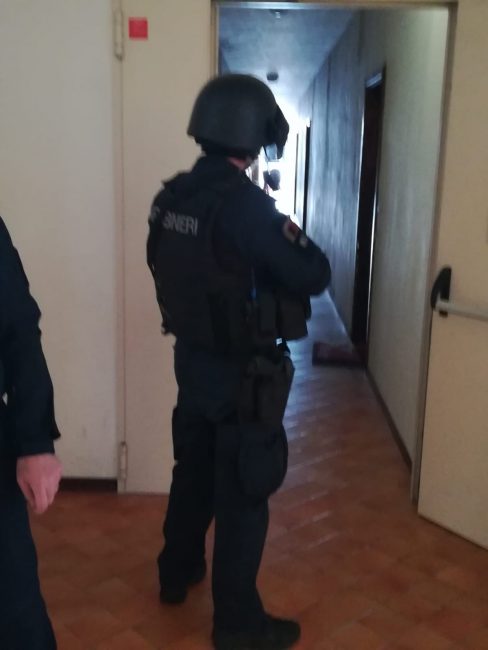operazione-carabinieri-river-village-1-488x650