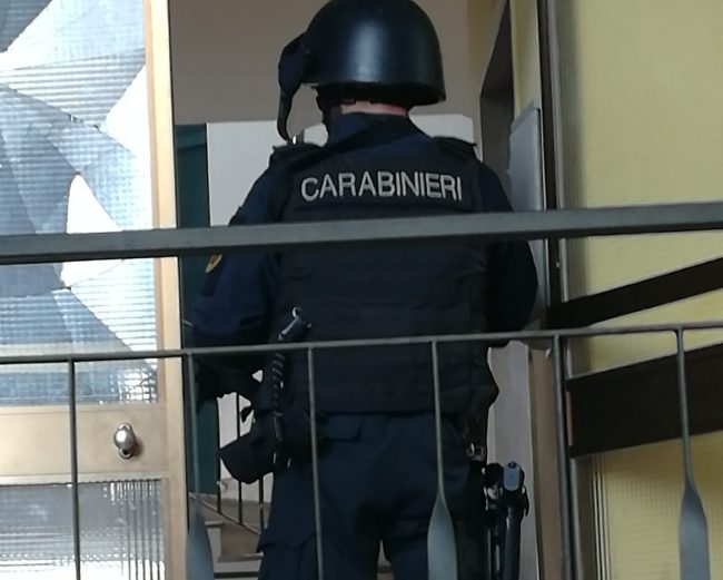 operazione-carabinieri-river-village-3-e1551795252662-650x521