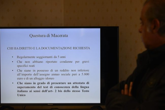 operazione-test-ufficio-immigrazione-4-650x433