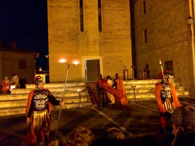 Gualdo_processione-03-650x488