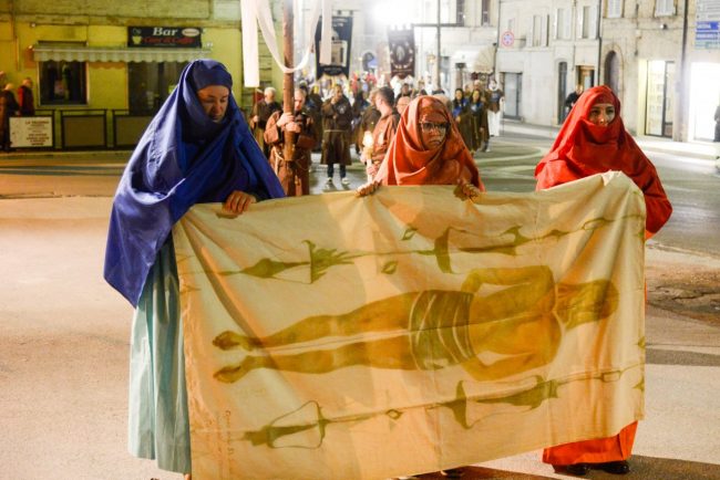 Processione_VenerdiSanto_FF-2-650x434