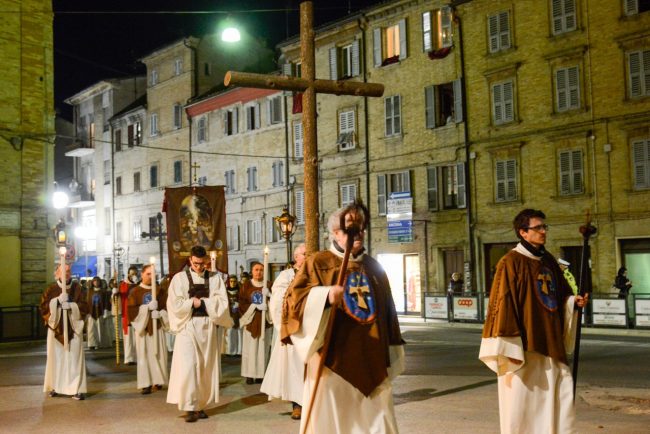 Processione_VenerdiSanto_FF-3-650x434