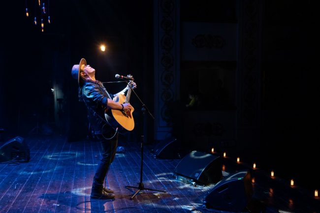 concerto-finalisti-musicultura-2019-teatro-persiani-recanati-gianluca-grignani-foto-ap-2-650x433