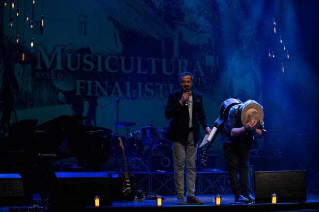 concerto-finalisti-musicultura-2019-teatro-persiani-recanati-gianluca-grignani-foto-ap-20-650x433