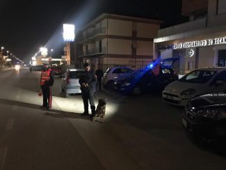 controlli-carabinieri-notte-archivio-arkiv-2-325x244
