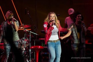 ANASTACIA-CONCERTO-1-Roberto-Postacchini-325x216