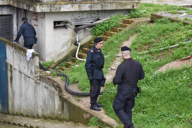blitz-carabinieri-hotel-house-porto-recanati-FDM-11-650x433