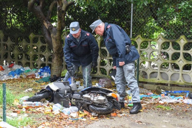 blitz-carabinieri-hotel-house-porto-recanati-FDM-3-650x434