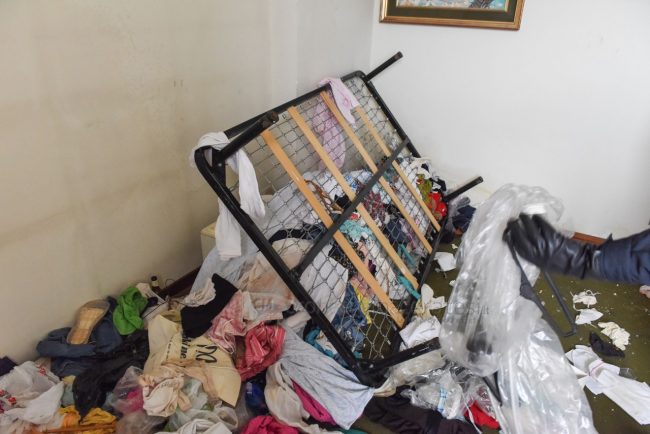 blitz-carabinieri-hotel-house-porto-recanati-FDM-7-650x434