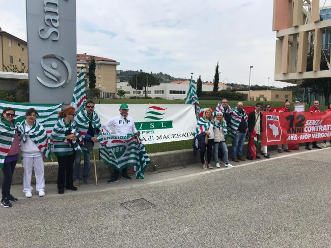 cisl_protesta_santo_stefano-2-650x488