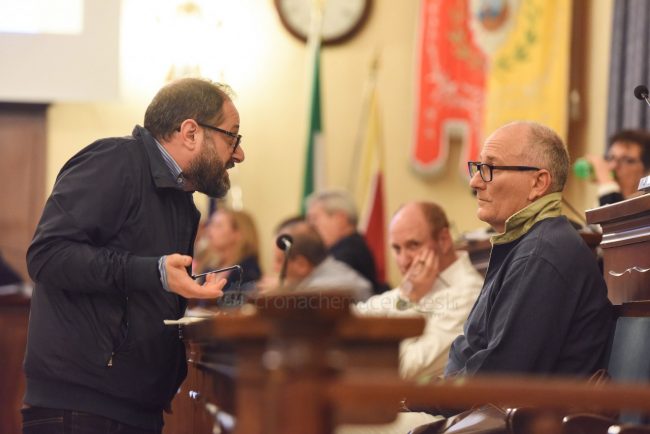 consiglio-comunale-maggio19-rossi-ghio-civitanova-FDM-650x434