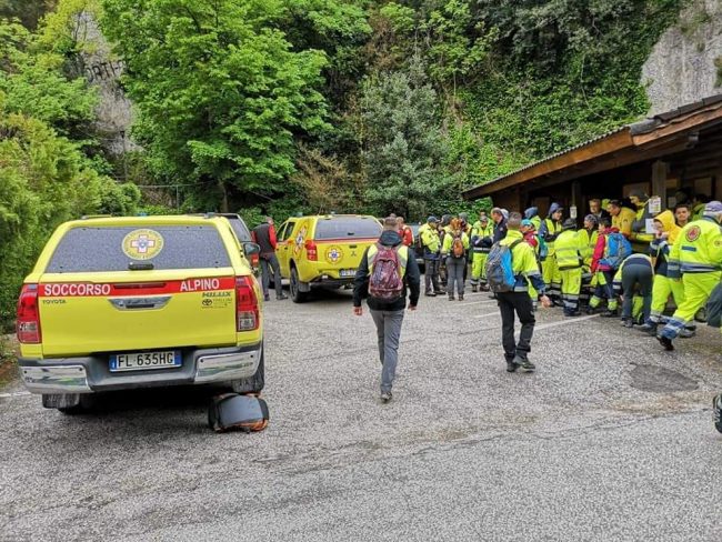 esercitazione-soccorso-alpino-5-650x488