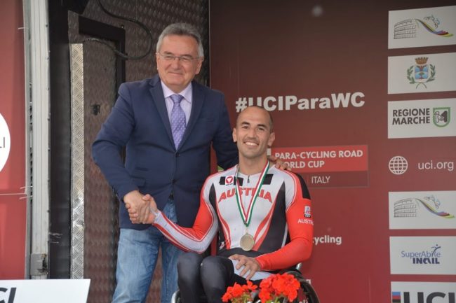 paraciclismo-18-650x433