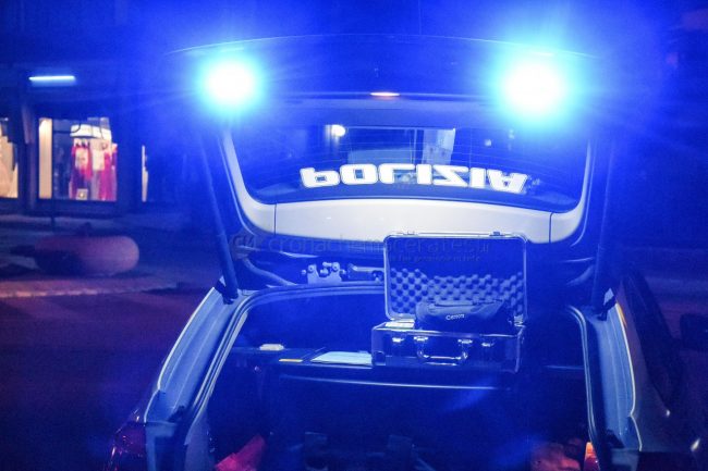 polizia-stradale-polstrada-notte-archivio-arkiv-civitanova-FDM-1-650x433