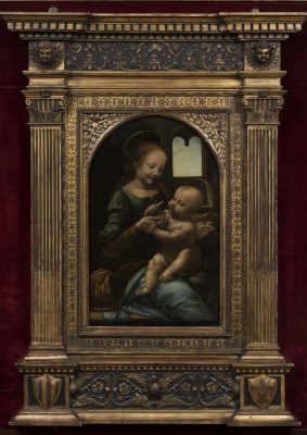 01_Madonna-Benois_iGuzzini-283x400