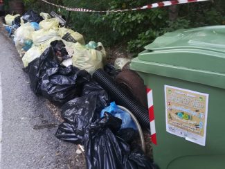 Raccolta-Rifiuti-Ancona-1-325x244