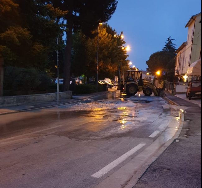 acquedotto-civitanova-danni1-e1559807644364-650x604
