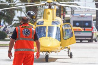 incidente-donna-investita-viale-matteotti-eliambulanza-civitanova-FDM-2-325x217