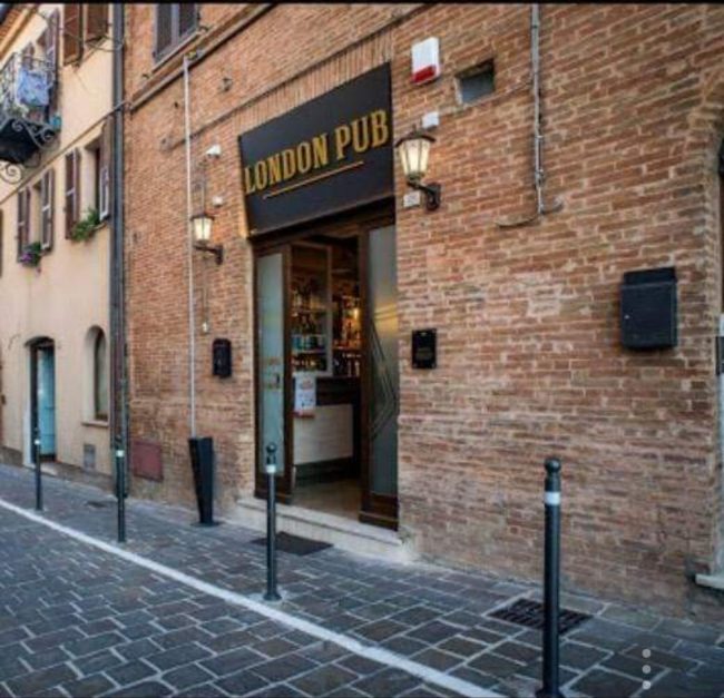 london-pub-cruciani